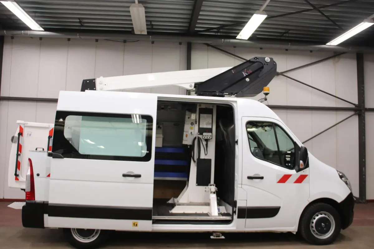 2.3 dCi AUTO HOOGWERKER HUBARBEITSBÜHNE NACELLE