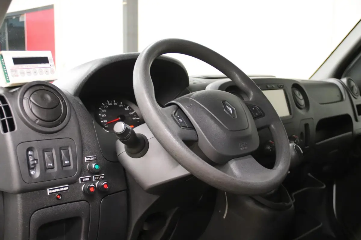 2.3 dCi AUTO HOOGWERKER HUBARBEITSBÜHNE NACELLE