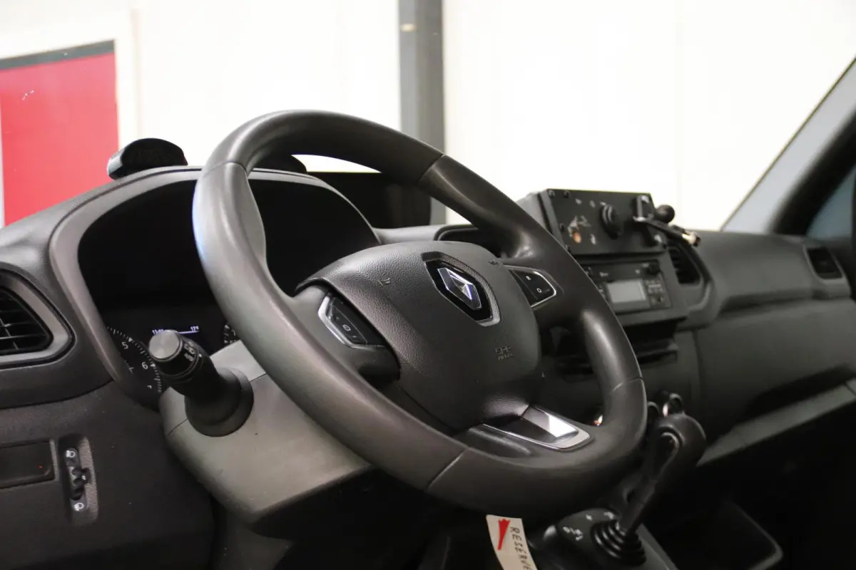 150PK AUTOMAAT LOWLINER VERKOOPWAGEN