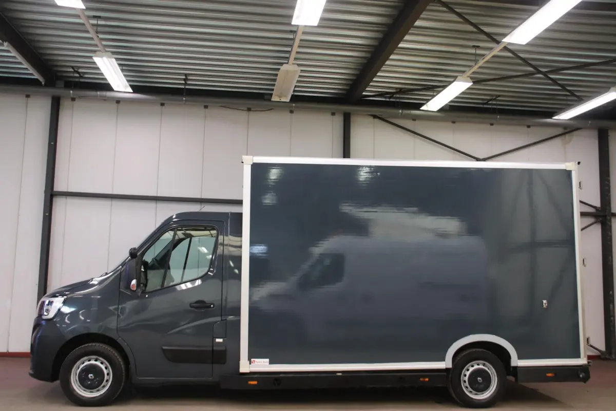 150PK AUTOMAAT LOWLINER VERKOOPWAGEN