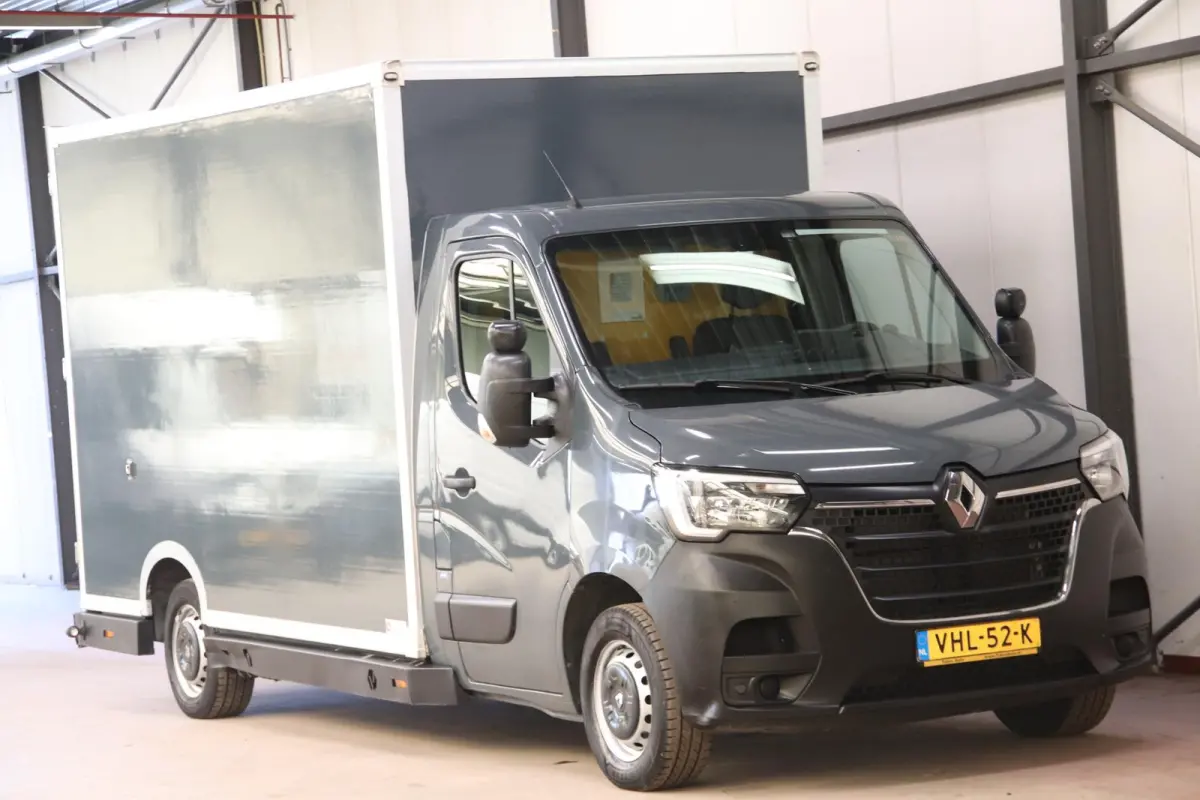 150PK AUTOMAAT LOWLINER VERKOOPWAGEN
