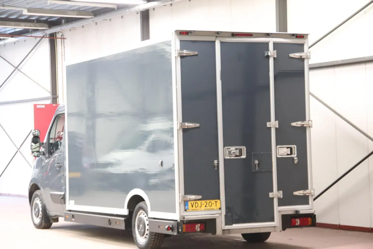 170PK AUTOMAAT PAARDENWAGEN LOWLINER VERKOOPWAGEN FOODTRUCK