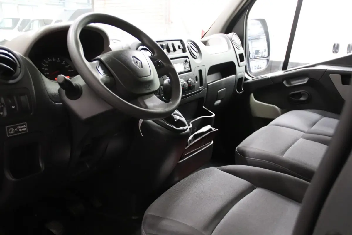 2.3 dCi 150 PK HANDGESCHAKELD LOWLINER VERKOOPWAGEN Lange Versie