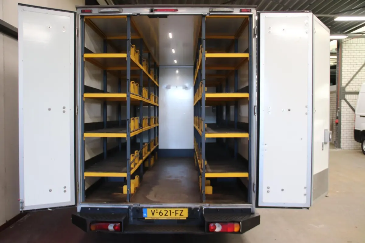 2.3 dCi 150 PK HANDGESCHAKELD LOWLINER VERKOOPWAGEN Lange Versie