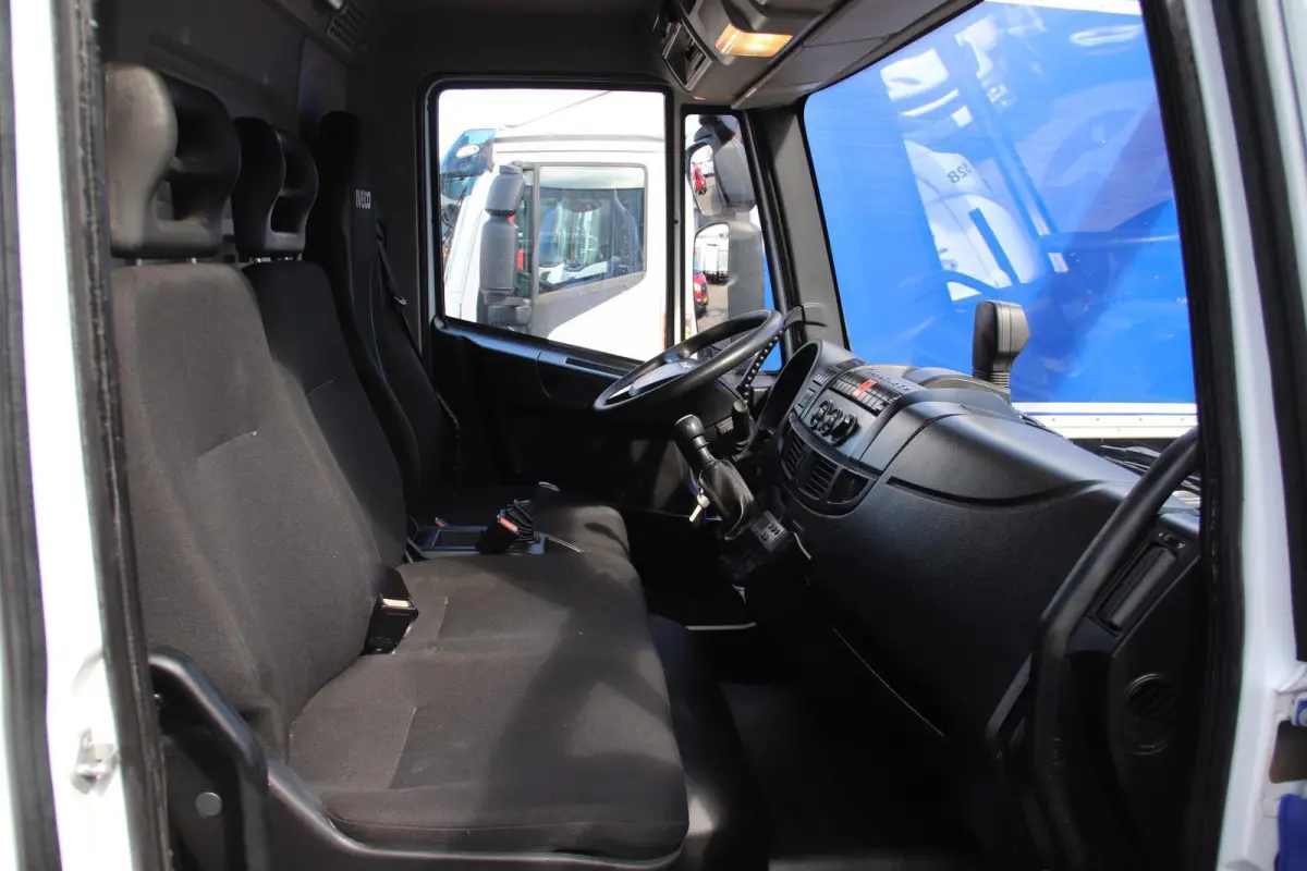 BAKWAGEN KOELWAGEN LAADKLEP THERMOKING V600 MAX REFRIGERATED TRUCK EURO6