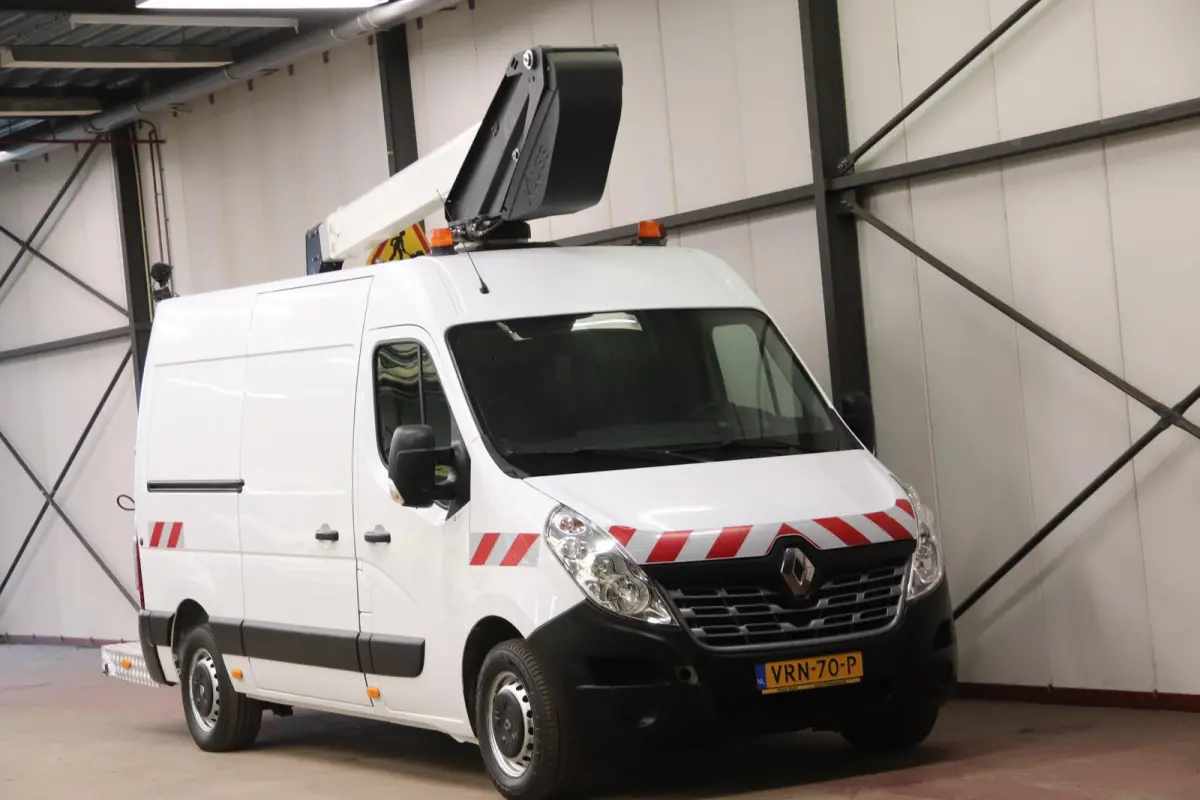 AUTO HOOGWERKER KLUBB K32 12 METER NACELLE FRANCE T35 2.3 dCi L2