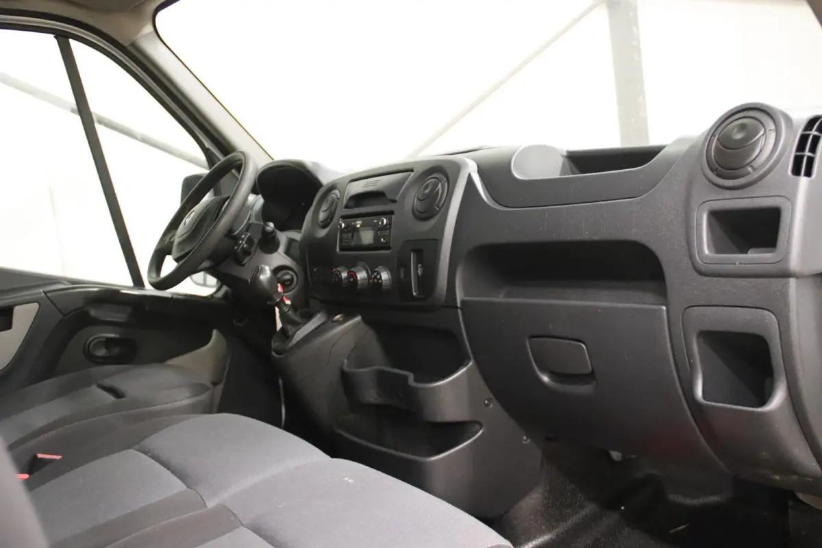 AUTO HOOGWERKER KLUBB K32 12 METER NACELLE FRANCE T35 2.3 dCi L2