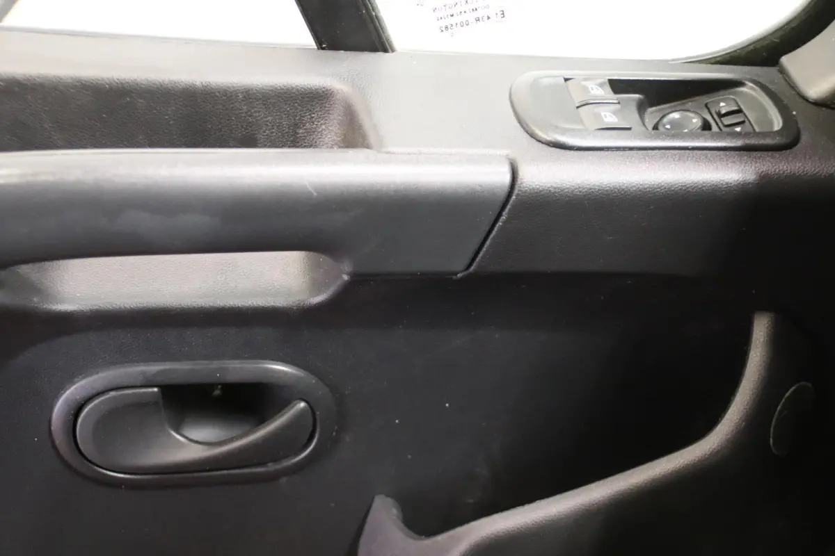 150PK AUTOMAAT LOWLINER VERKOOPWAGEN