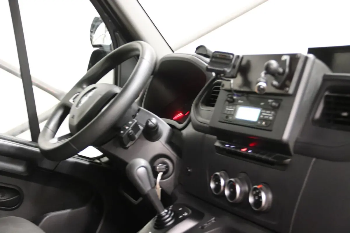 150PK AUTOMAAT LOWLINER VERKOOPWAGEN