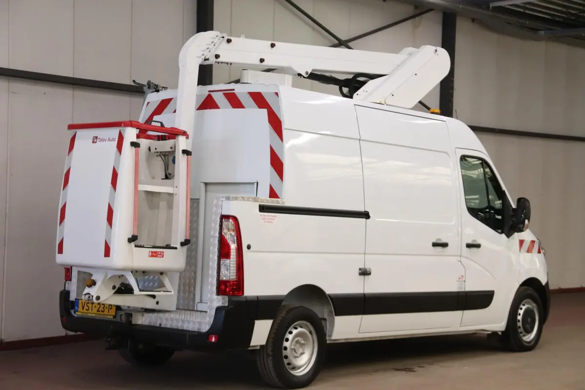 AUTOHOOGWERKER 12 METER NACELLE FRANCE ELEVATEUR 12M