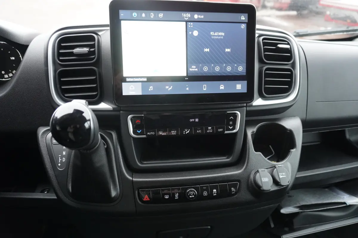 2.2 BlueHDi 140PK S&S L2H2 3.5t Automaat Nr. V121 | Climate | Cruise | Navi | 360 Camera | Blis