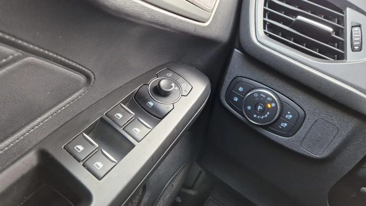 1.0 EcoBoost Connected