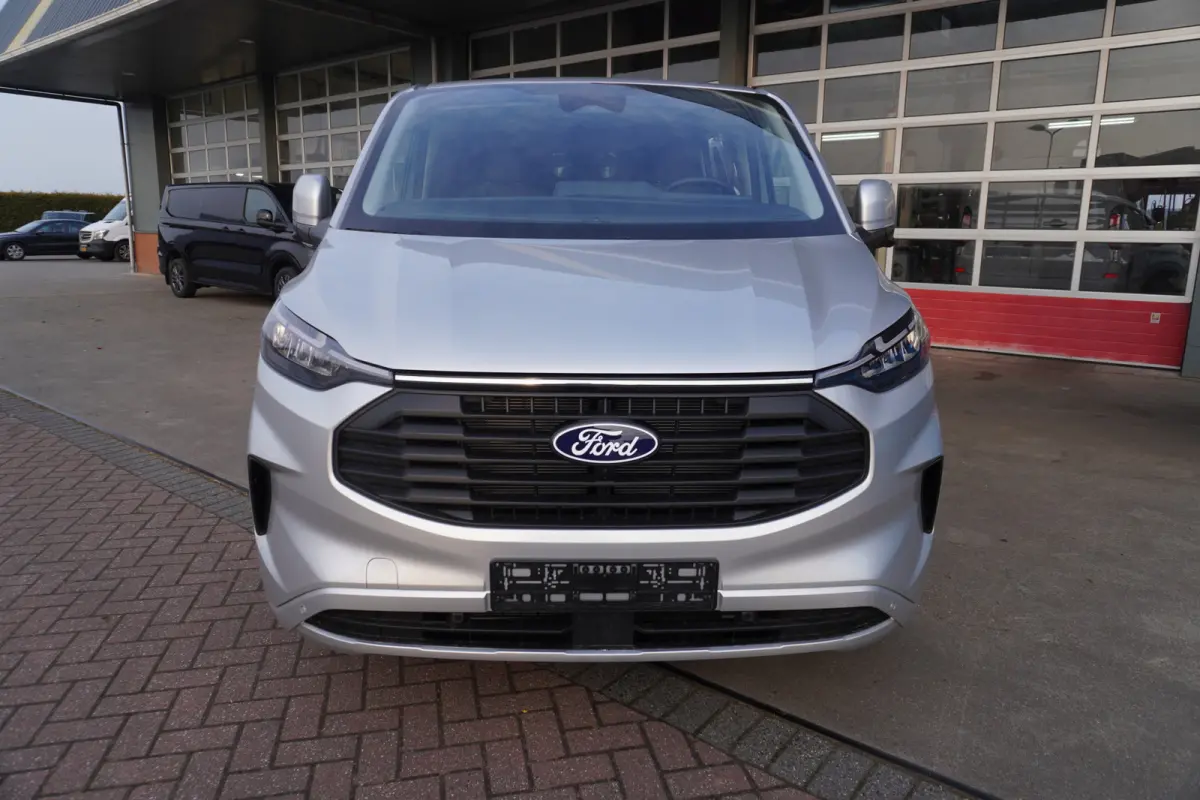 320L 2.0 TDCI 170PK L2H1 Limited DubbelCabine Automaat Schuifdeur L/R Nr. V062 | Airco | Adap.Cruise | Navi | Camera