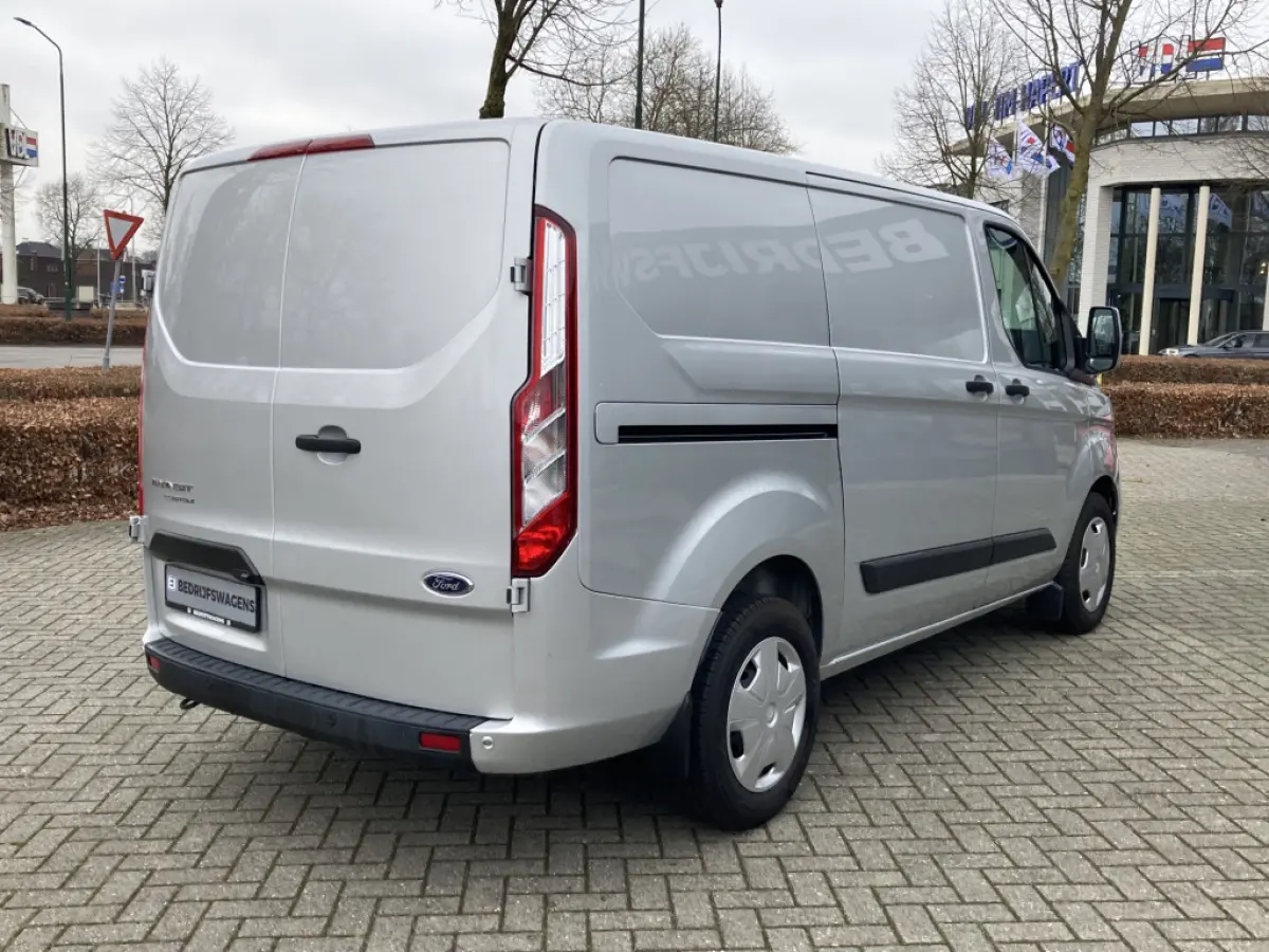 300 2.0 TDCI L1H1 Trend 130pk/96kW Automaat | BPM VRIJ! | | Dodehoek | Multimediascherm | Carplay | Camera | Voorruitverwarming | etc. etc. 79885