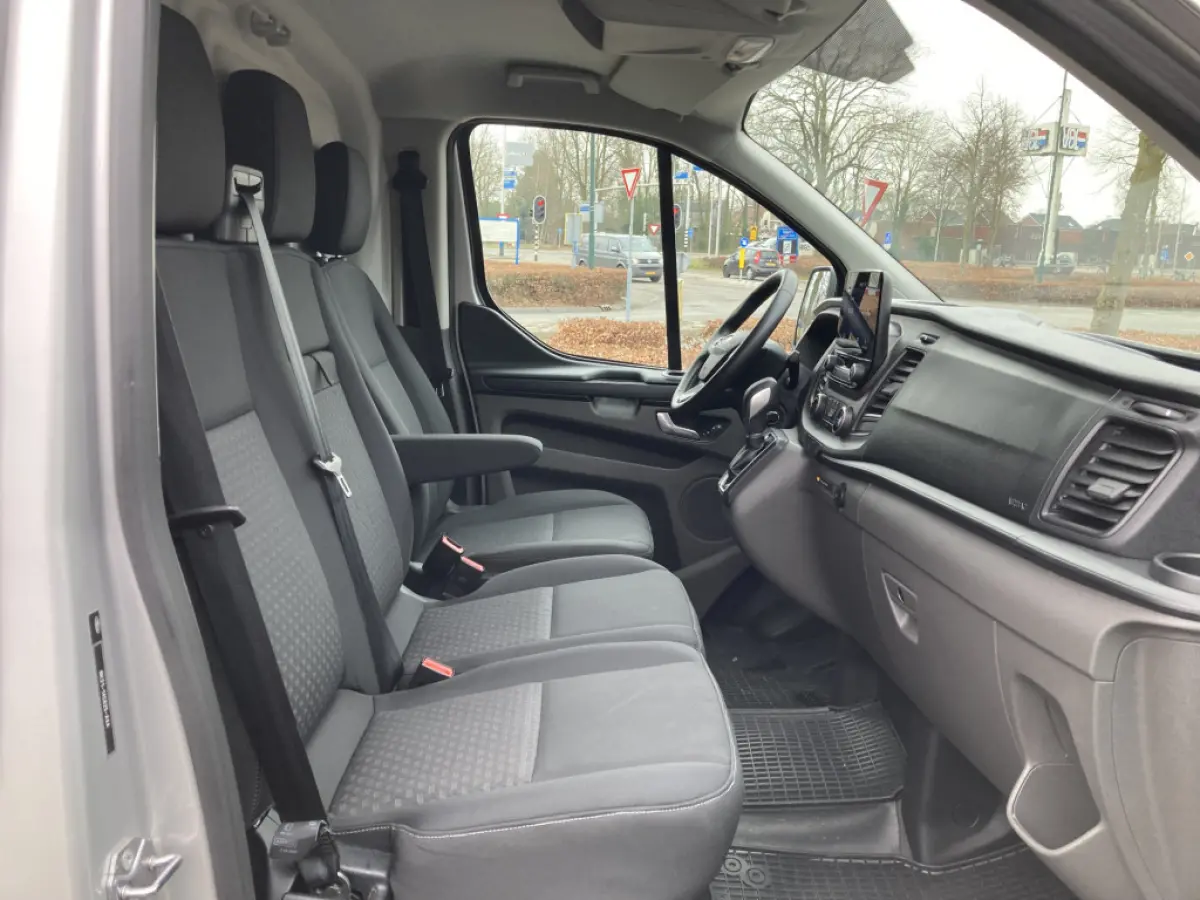 300 2.0 TDCI L1H1 Trend 130pk/96kW Automaat | BPM VRIJ! | | Dodehoek | Multimediascherm | Carplay | Camera | Voorruitverwarming | etc. etc. 79885