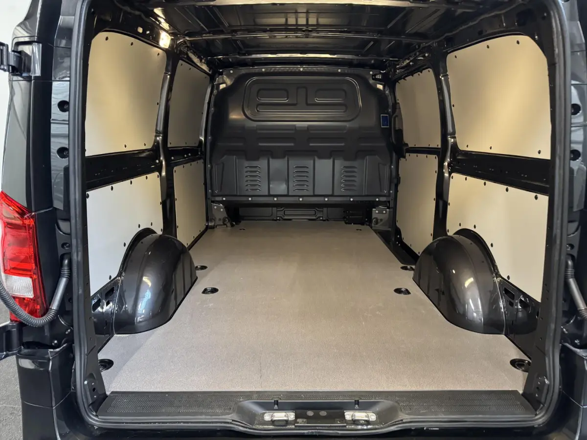 114 CDI Lang L2 Automaat Apple Carplay Airco Bluetooth Camera Trekhaak Lederen bekleding