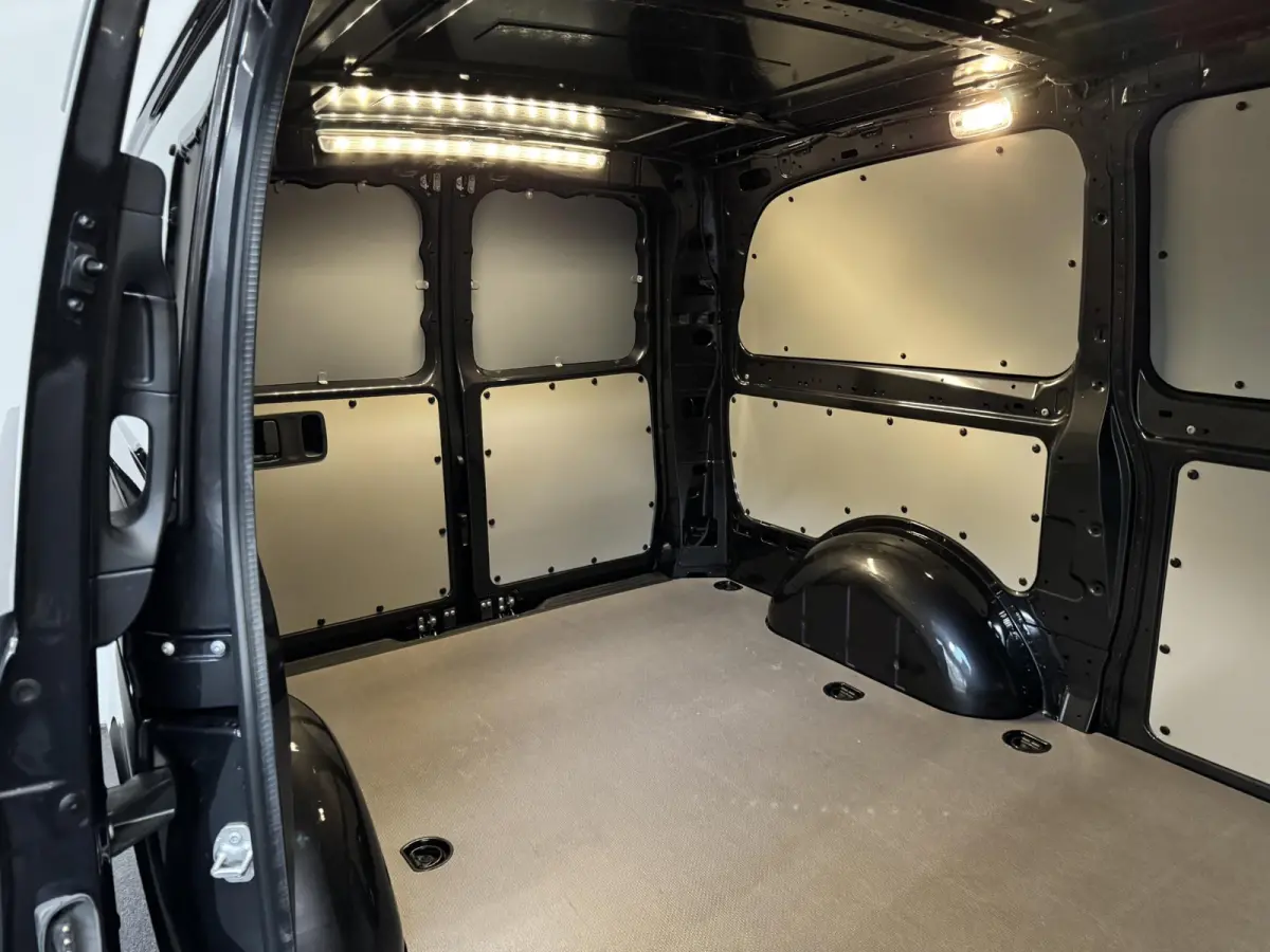 114 CDI Lang L2 Automaat Apple Carplay Airco Bluetooth Camera Trekhaak Lederen bekleding