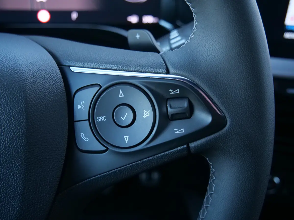 1.2 Turbo 131pk Ultimate AUTOMAAT Massage / LED / Apple Carplay / Camera