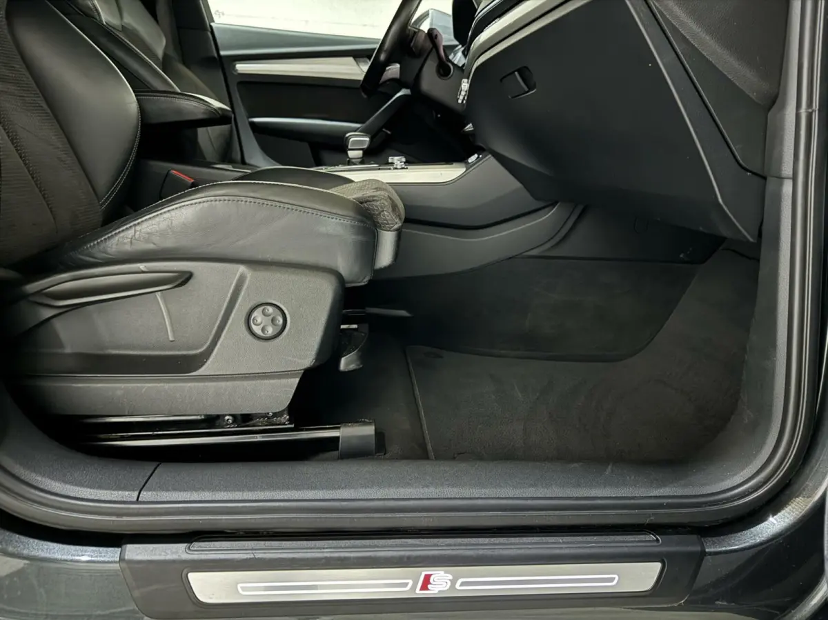 2.0 TFSI quattro Sport 3x S-Line Virtuel Navi Trekh.