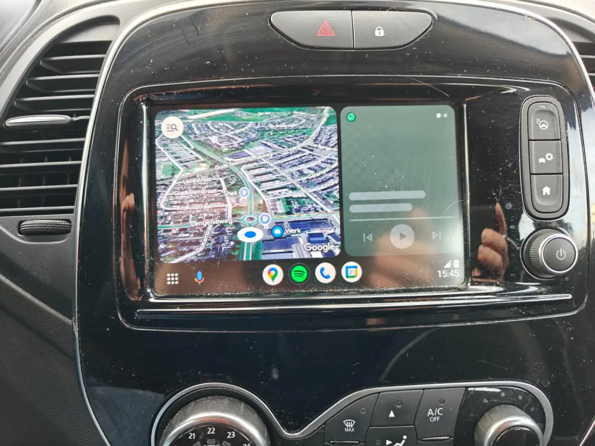 0.9 TCe Intens | LED | Trekhaak | PDC en Camera | Android Auto | All season banden | Cruise Control