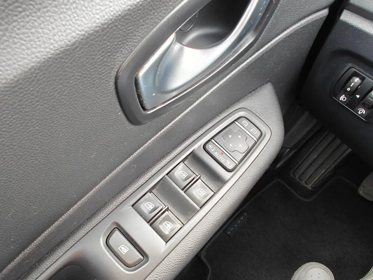 0.9 TCe Intens | LED | Trekhaak | PDC en Camera | Android Auto | All season banden | Cruise Control