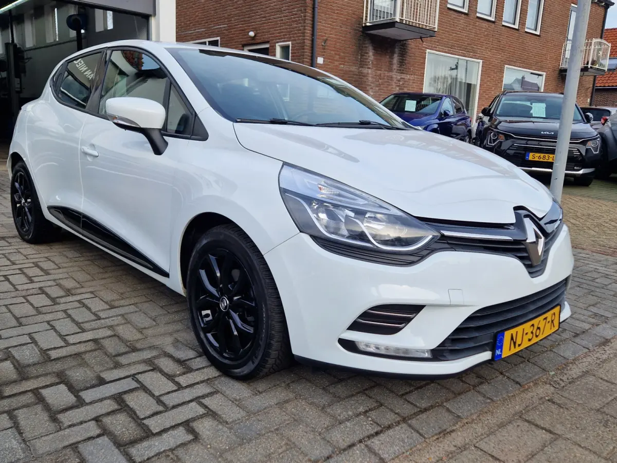 Clio TCe Zen automaat,Navigatie,Airco,Cruise control,L.M. Velgen