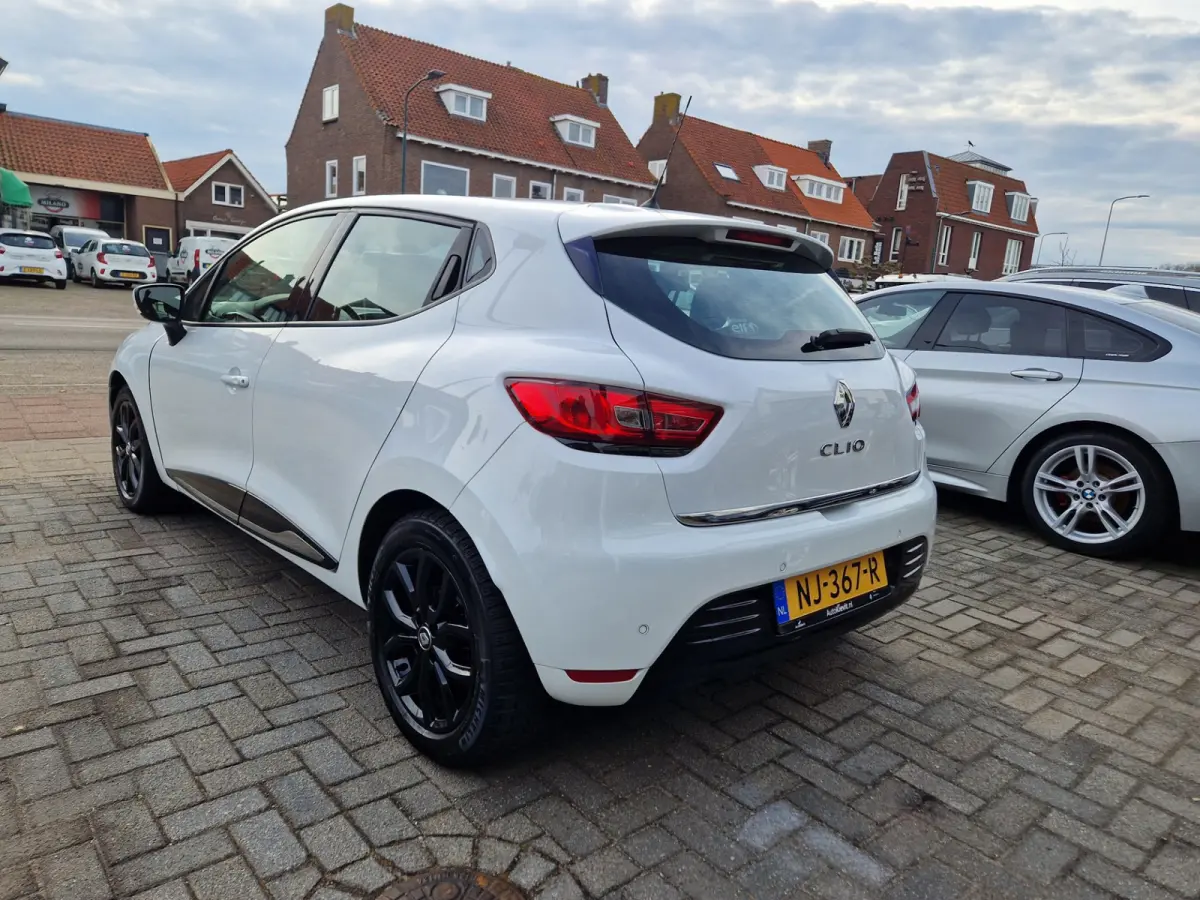 Clio TCe Zen automaat,Navigatie,Airco,Cruise control,L.M. Velgen