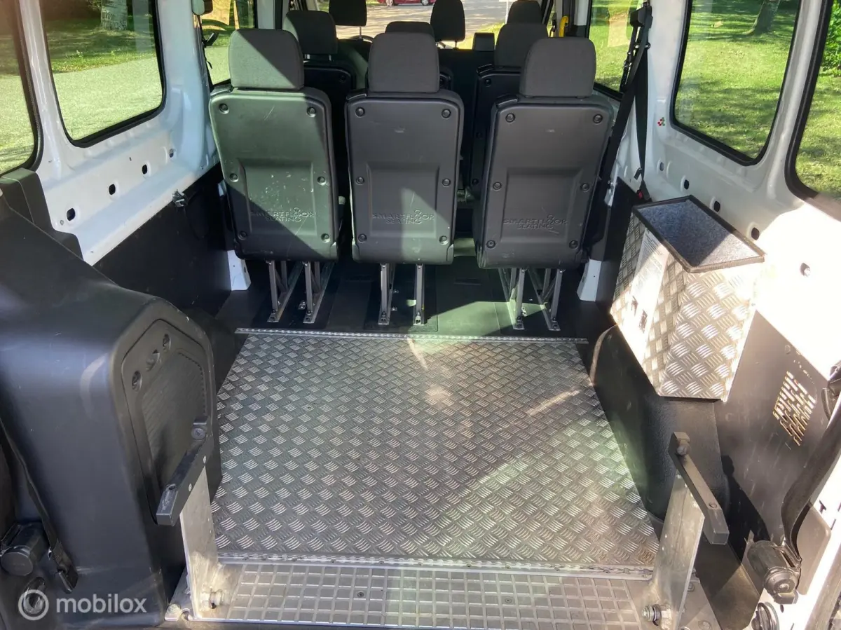 Combi 300 2.2 TDCI L2H2 Trend