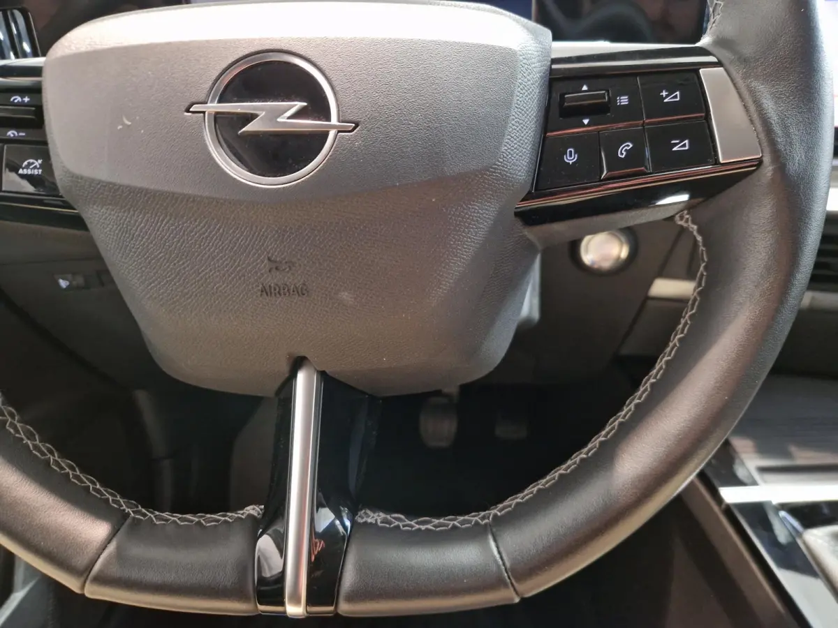 1.2 Level 3 | Stoelverwarming | Stuurverwarming | Achteruitrijcamera | Apple CarPlay / Android Auto |
