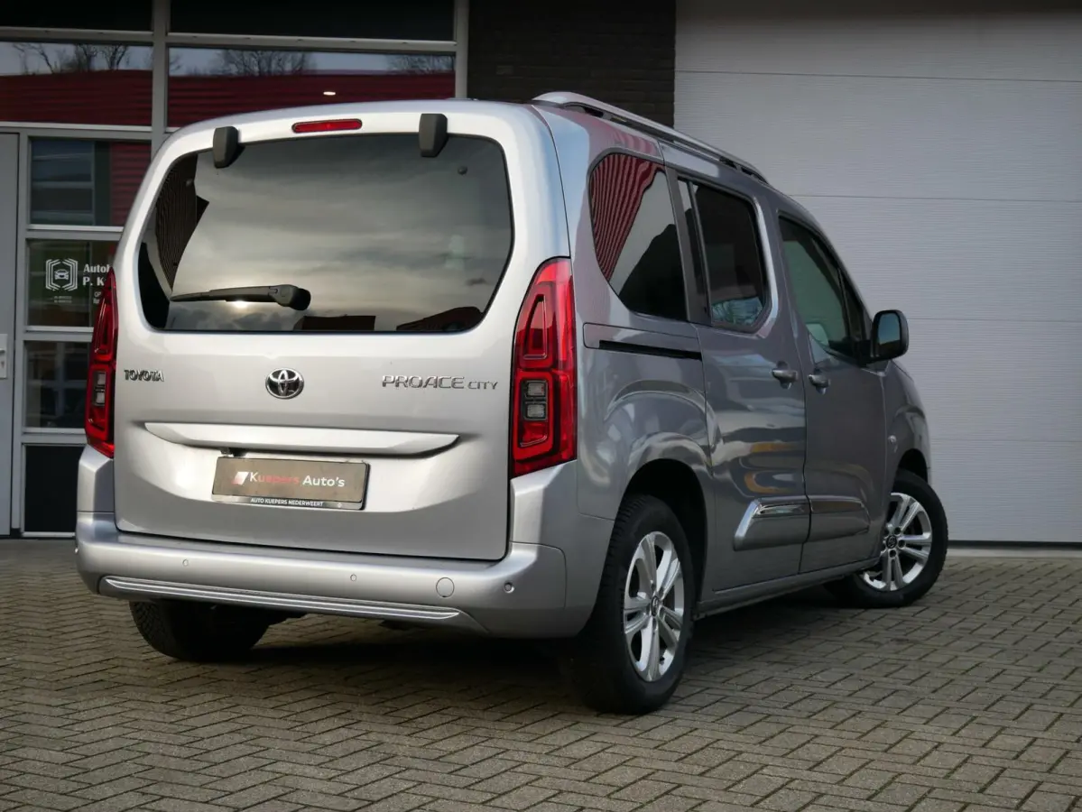 1.2 Turbo Dynamic Navi+Bt| Camera
