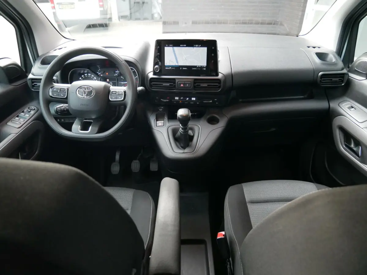 1.2 Turbo Dynamic Navi+Bt| Camera