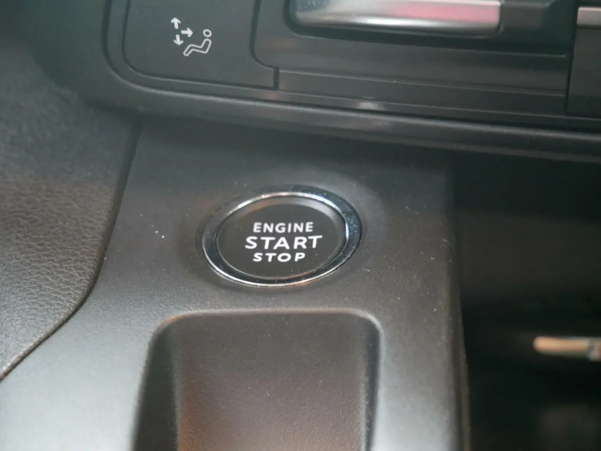 1.2 Turbo Dynamic Navi+Bt| Camera