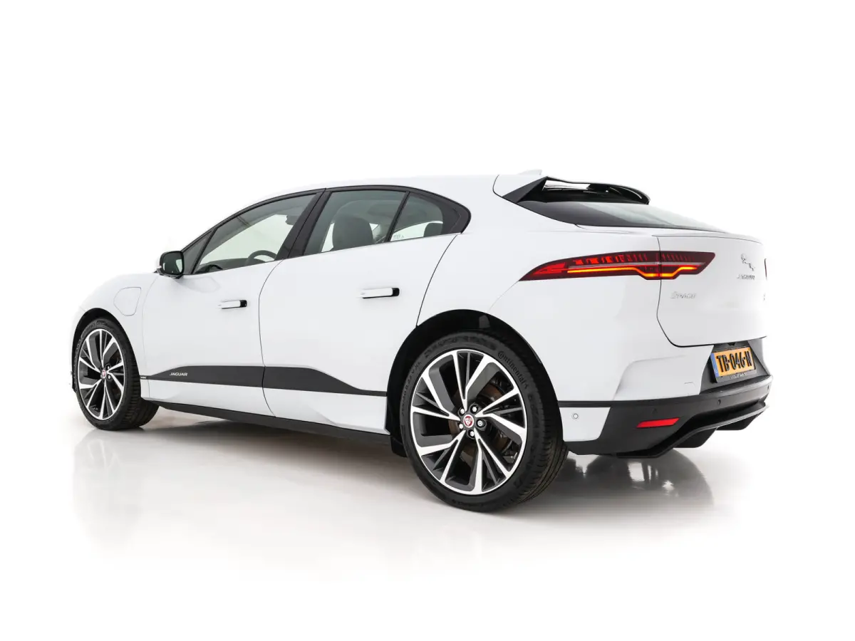 EV400 HSE First Edition AWD (SoH-91%} (INCL-BTW) Aut. *HEATPUMP | DIGI-COCKPIT | MATRIX-LED | MICROFIBRE | MERIDIAN-AUDIO | TOPVIEW | KEYLESS | LANE-ASSIST | BLINDSPOT | CRUISE | DAB | MEMOR
