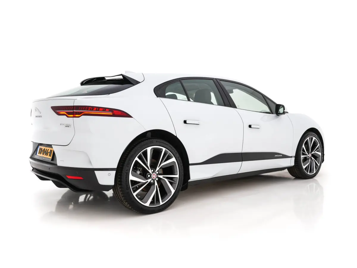 EV400 HSE First Edition AWD (SoH-91%} (INCL-BTW) Aut. *HEATPUMP | DIGI-COCKPIT | MATRIX-LED | MICROFIBRE | MERIDIAN-AUDIO | TOPVIEW | KEYLESS | LANE-ASSIST | BLINDSPOT | CRUISE | DAB | MEMOR