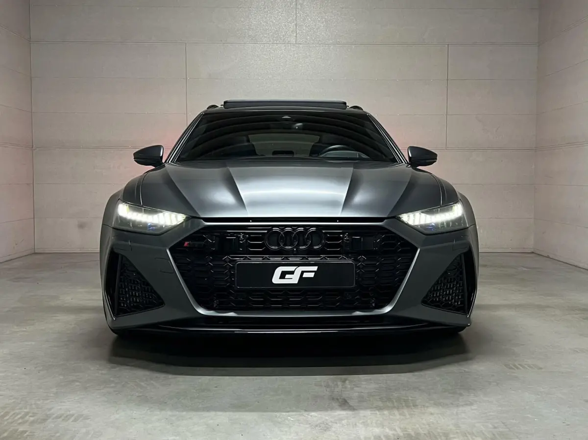 4.0 TFSI Quattro Matgrijs Dynamic+ B&O 600PK