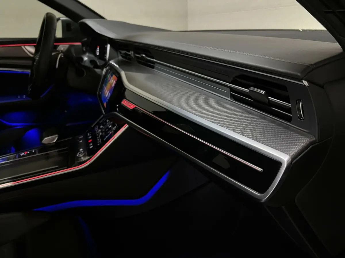 4.0 TFSI Quattro Matgrijs Dynamic+ B&O 600PK