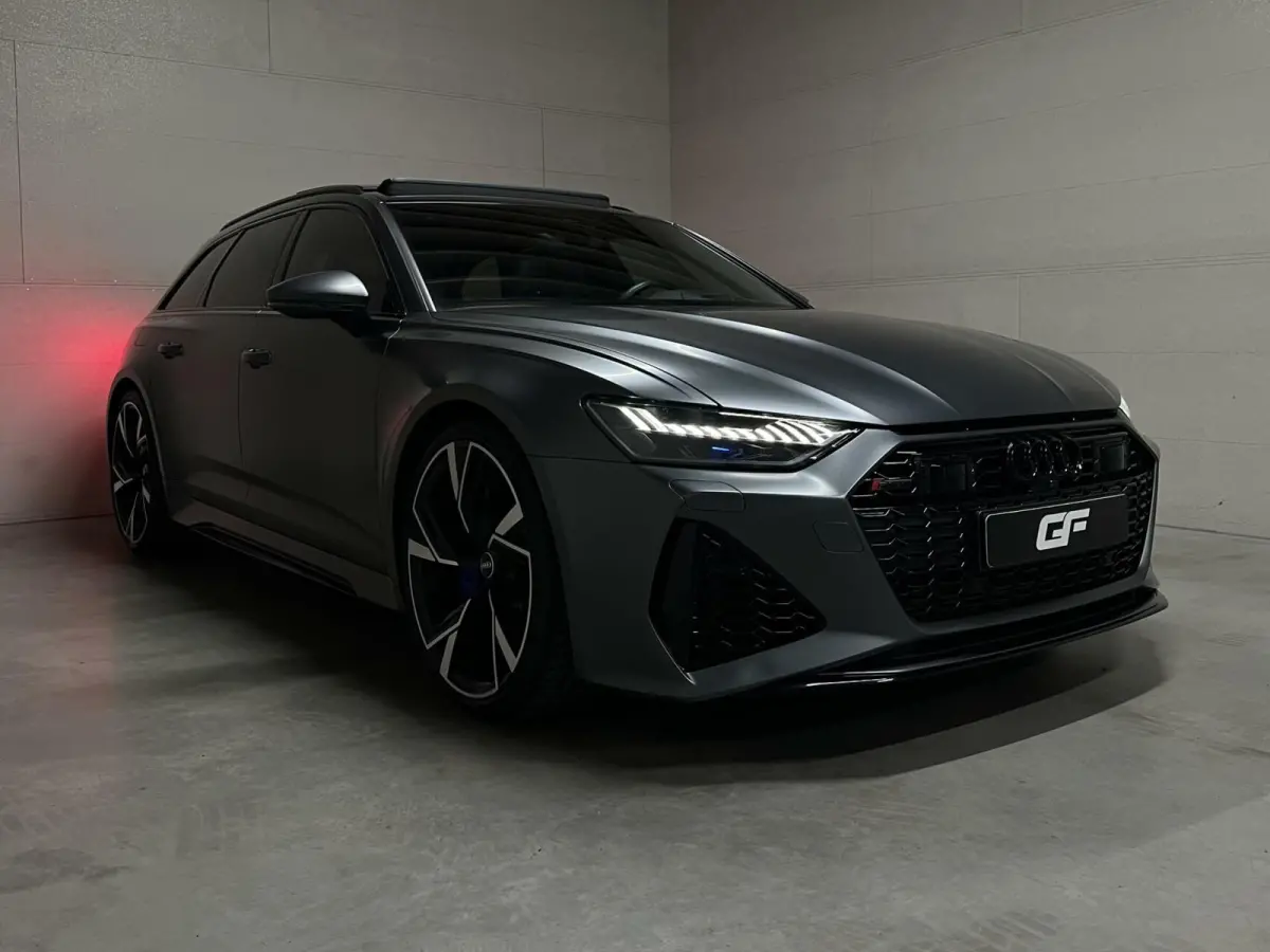 4.0 TFSI Quattro Matgrijs Dynamic+ B&O 600PK