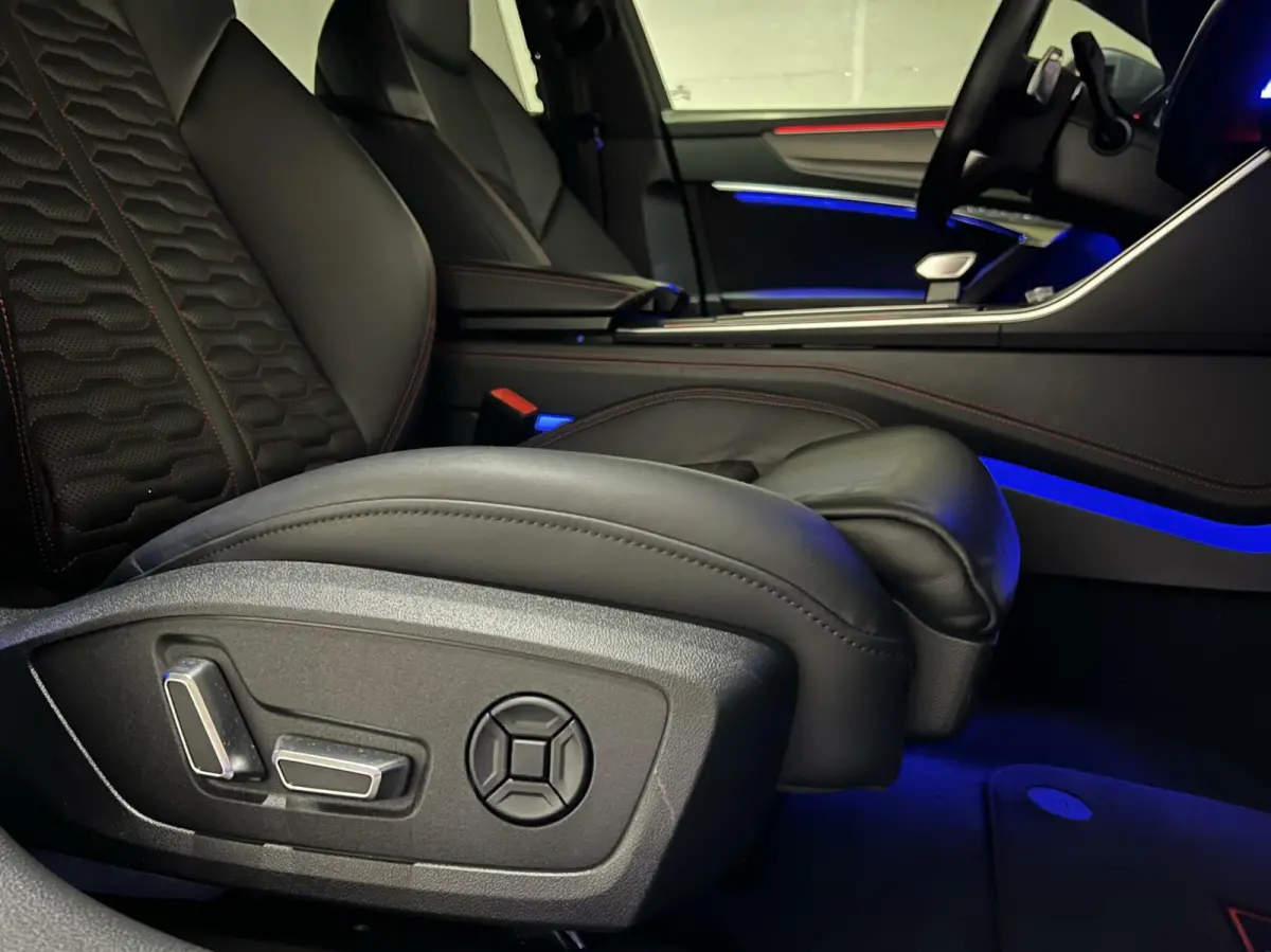 4.0 TFSI Quattro Matgrijs Dynamic+ B&O 600PK
