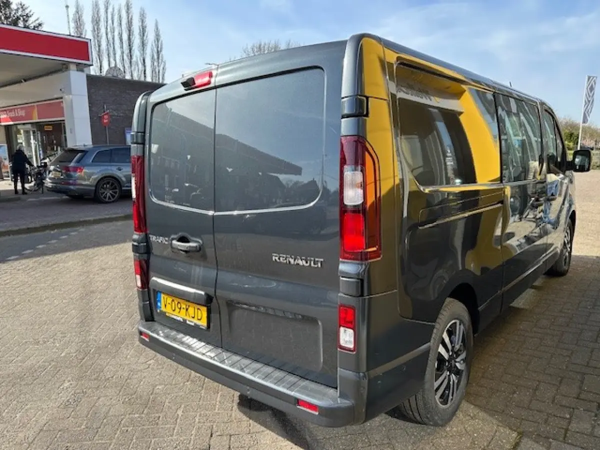 170PK L2H1 Extra DC DUBBEL CABINE | NAVI | CAMERA | CLIMAT CONTROL
