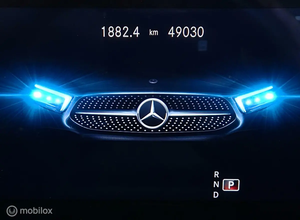 400 d 4MATIC Premium Plus 2xAMG Pano Lucht Night Burm 22'' VOL! Grijs Kenteken! * DIRECT RIJDEN EN GEEN BPM BETALEN ! *