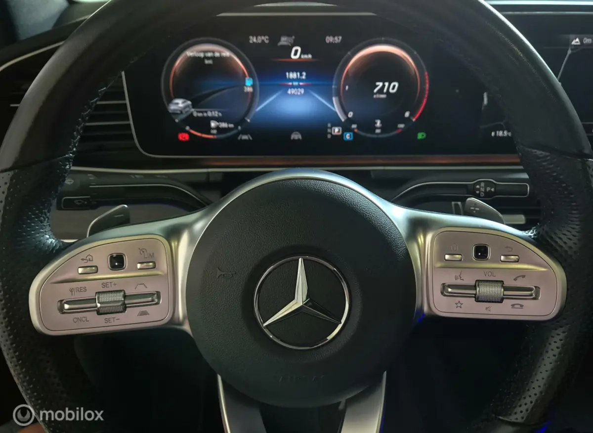 400 d 4MATIC Premium Plus 2xAMG Pano Lucht Night Burm 22'' VOL! Grijs Kenteken! * DIRECT RIJDEN EN GEEN BPM BETALEN ! *