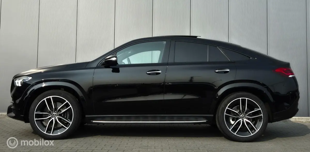 400 d 4MATIC Premium Plus 2xAMG Pano Lucht Night Burm 22'' VOL! Grijs Kenteken! * DIRECT RIJDEN EN GEEN BPM BETALEN ! *