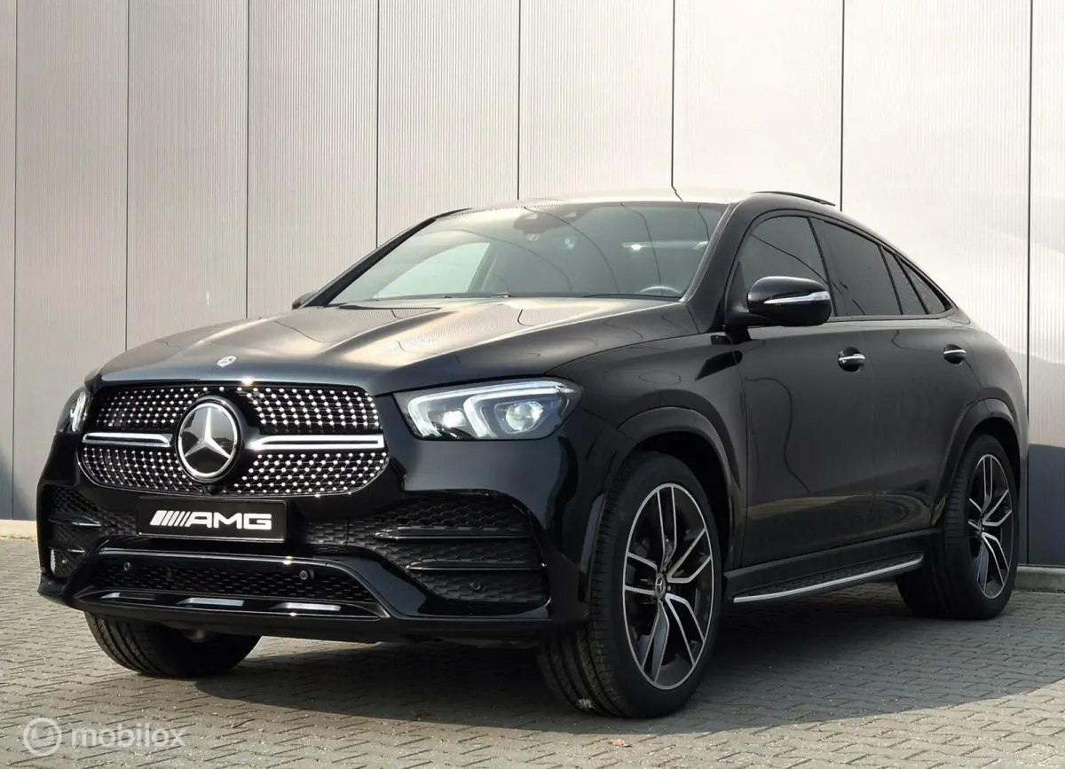 400 d 4MATIC Premium Plus 2xAMG Pano Lucht Night Burm 22'' VOL! Grijs Kenteken! * DIRECT RIJDEN EN GEEN BPM BETALEN ! *
