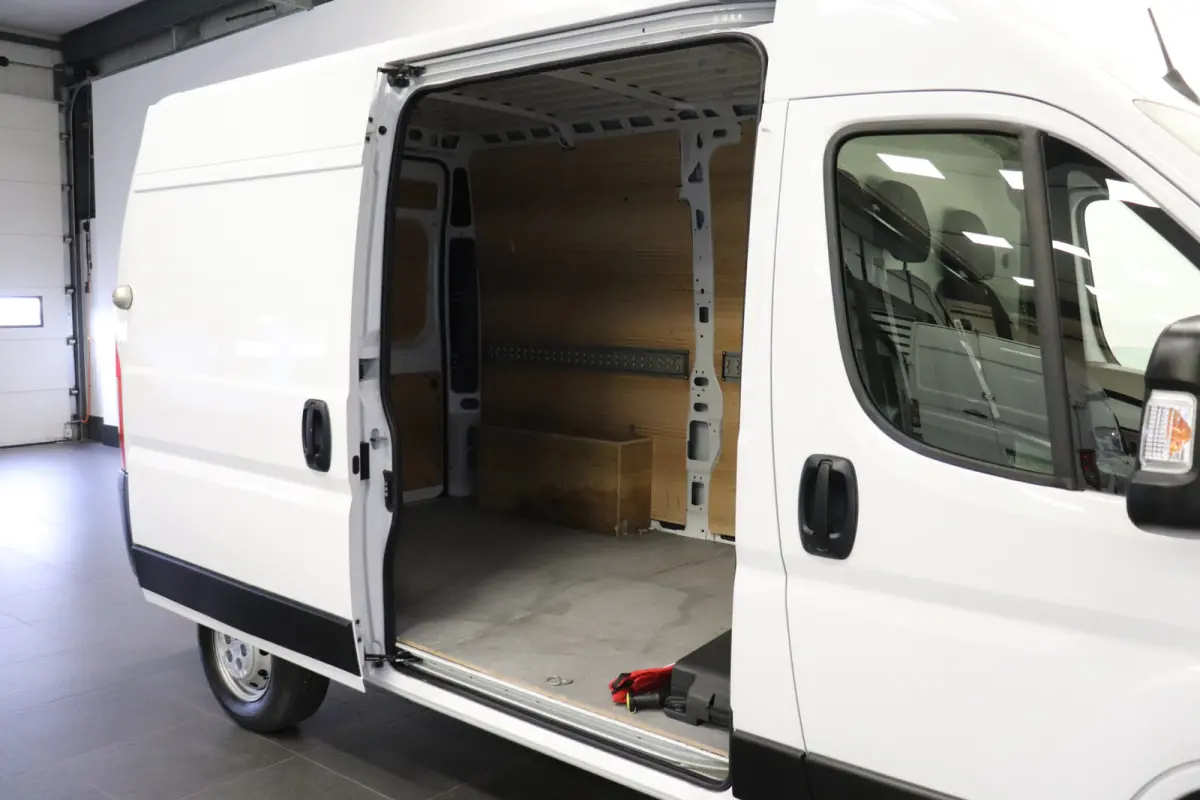 2.2D L2H2 120PK EURO 6 - Airco - Cruise - € 18.900,- Excl.