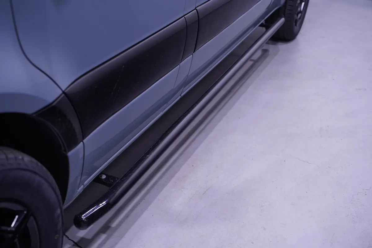 215 CDI 150 pk Black&Grey Edition L2H1 Airco, 18" LMV, Bumpers in Kleur, Zonneklep, Grille Zwart, 2-Zits