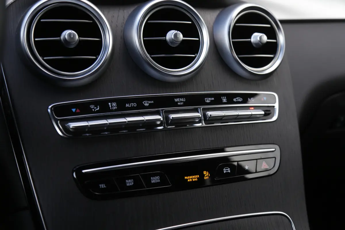 Plug in hybride PHEV 4MATIC Luxury*NL-Auto*Perfect MB Onderh.*1ste Eig*Elek. Trekhaak/Elek. Klep/Digi.Klokken/Standkachel/Camera/Leder/Stoelverw./LED/DAB/Parkeersens.V+A/19 inch LM*