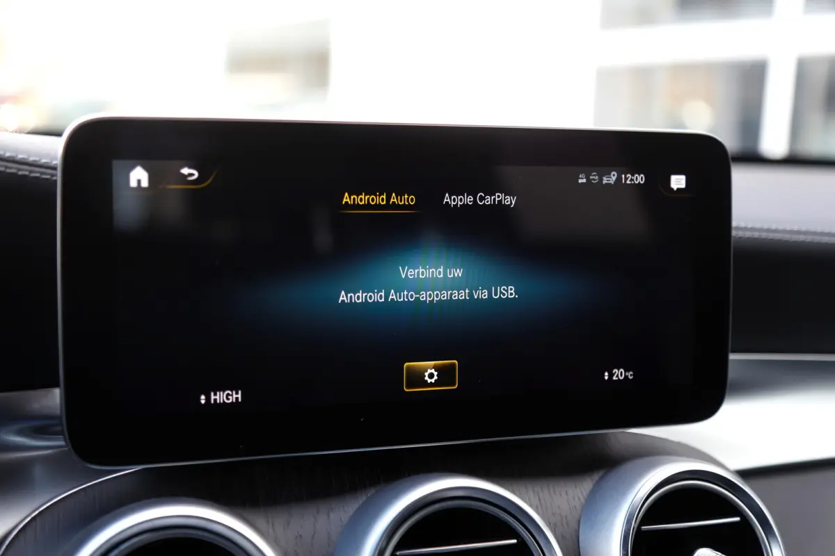Plug in hybride PHEV 4MATIC Luxury*NL-Auto*Perfect MB Onderh.*1ste Eig*Elek. Trekhaak/Elek. Klep/Digi.Klokken/Standkachel/Camera/Leder/Stoelverw./LED/DAB/Parkeersens.V+A/19 inch LM*