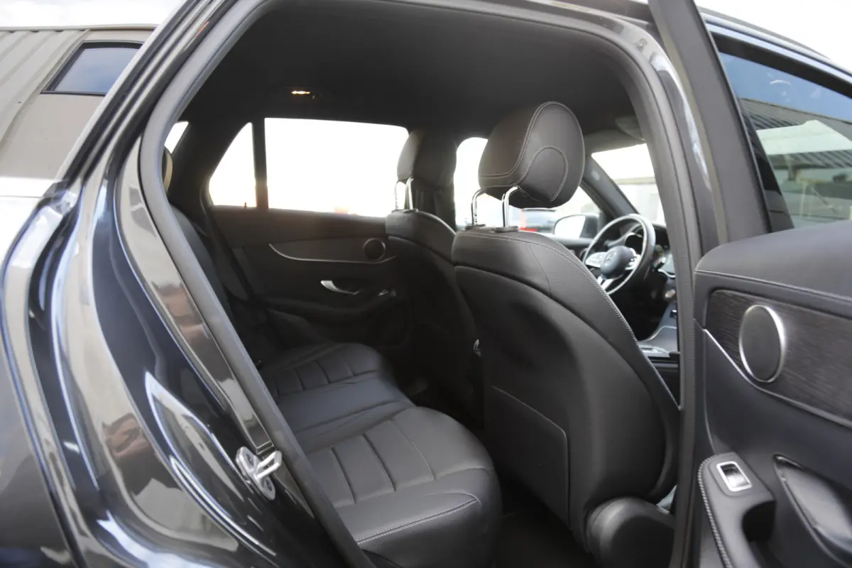 Plug in hybride PHEV 4MATIC Luxury*NL-Auto*Perfect MB Onderh.*1ste Eig*Elek. Trekhaak/Elek. Klep/Digi.Klokken/Standkachel/Camera/Leder/Stoelverw./LED/DAB/Parkeersens.V+A/19 inch LM*