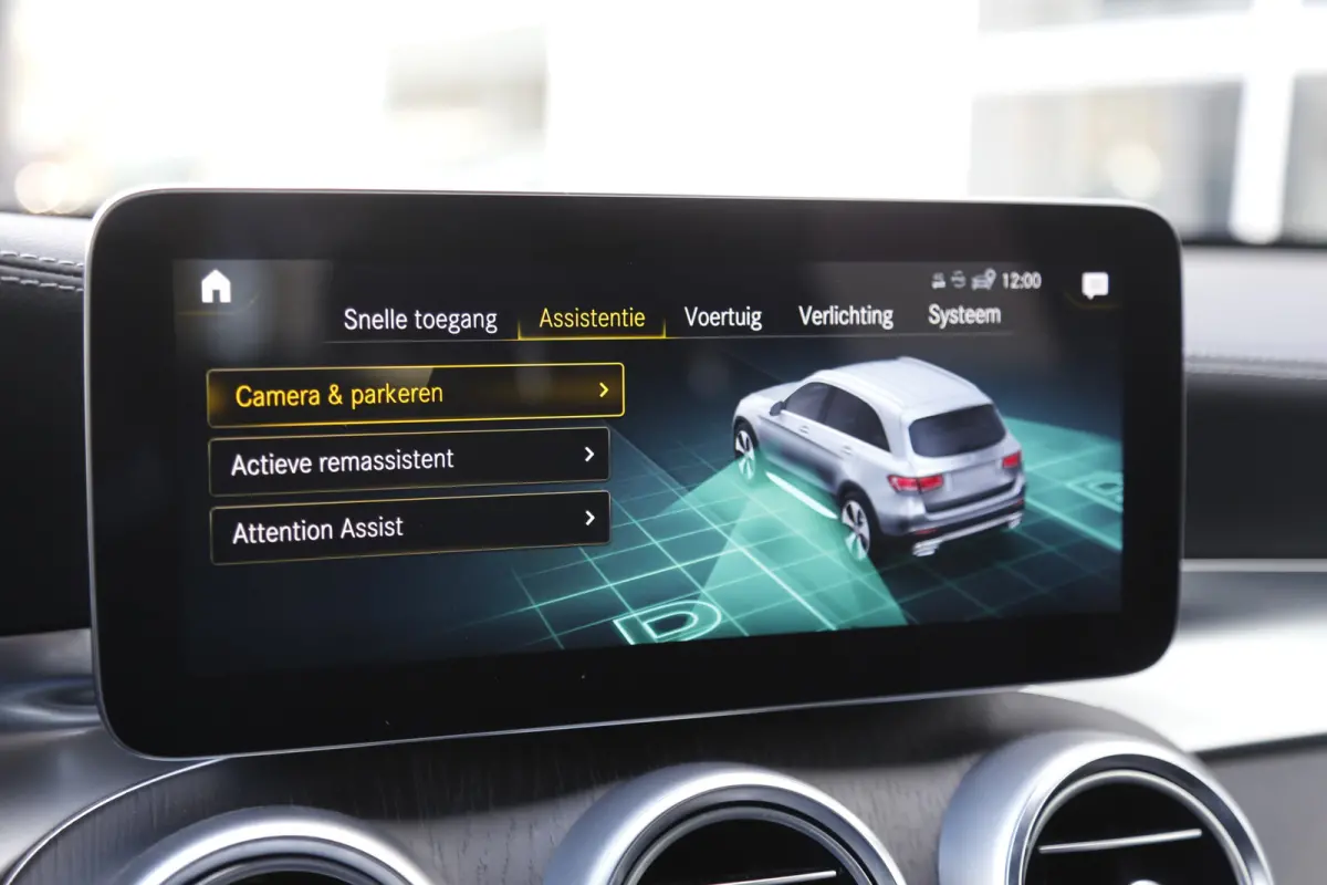 Plug in hybride PHEV 4MATIC Luxury*NL-Auto*Perfect MB Onderh.*1ste Eig*Elek. Trekhaak/Elek. Klep/Digi.Klokken/Standkachel/Camera/Leder/Stoelverw./LED/DAB/Parkeersens.V+A/19 inch LM*
