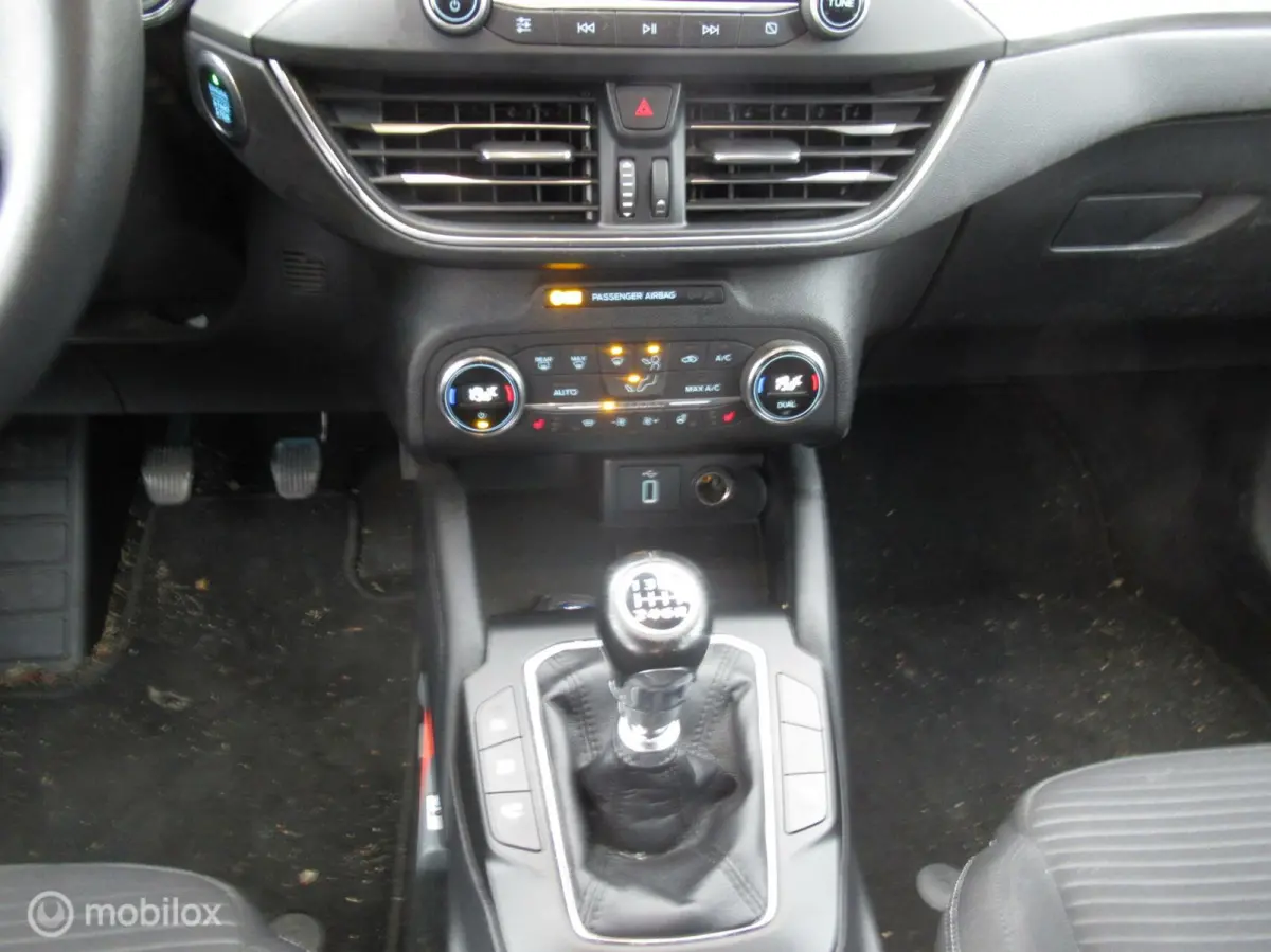1.0 EcoBoost Active Business